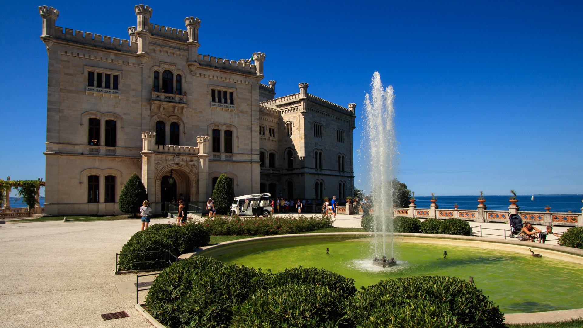 Italien - Schloss Miramare bei Triest Italien - Schloss Miramare bei Triest